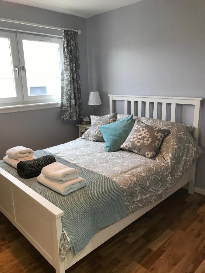 Flat Five, 212 Eaglesham Road, East Kilbride, Glasgow מראה חיצוני תמונה